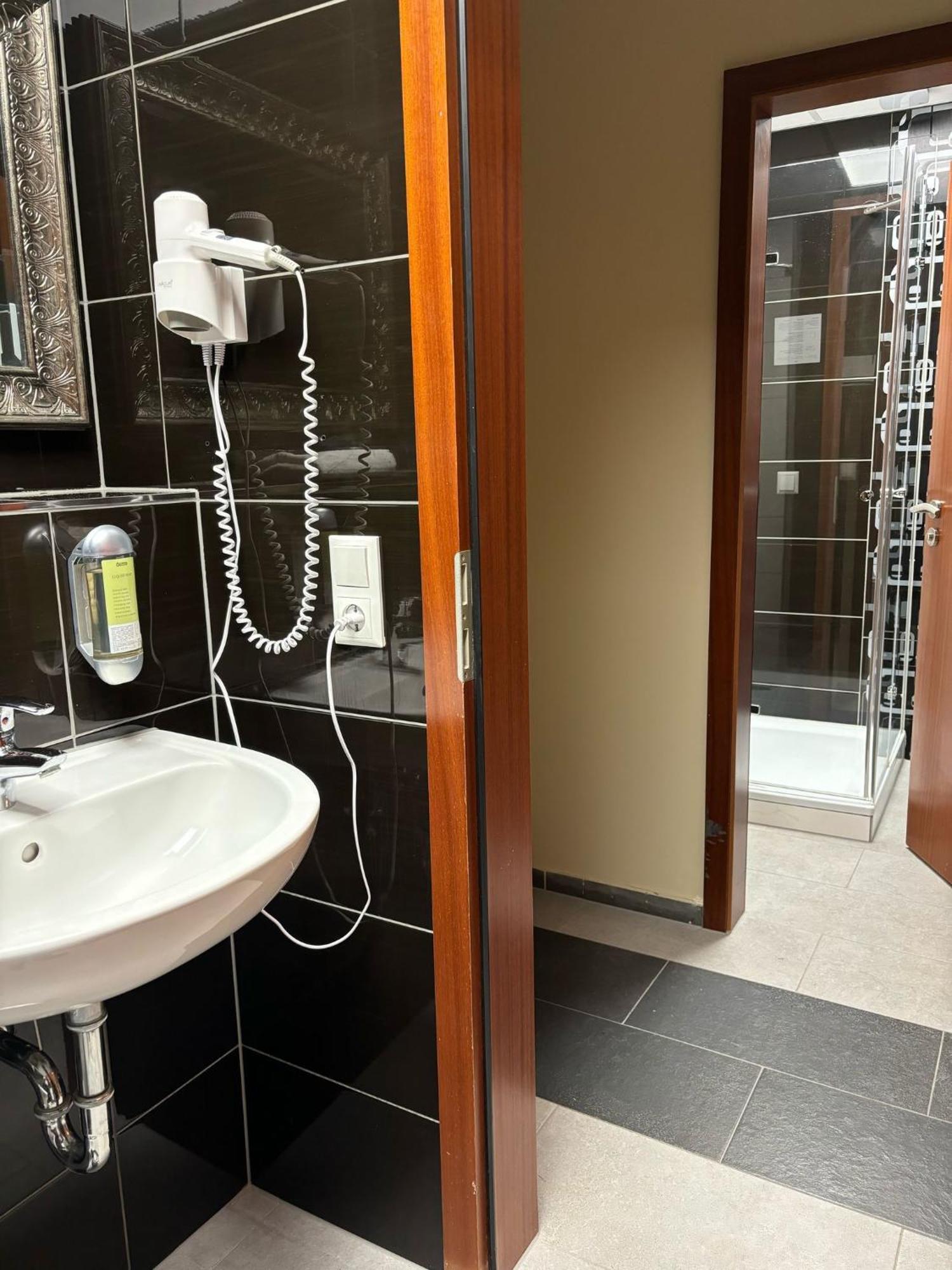 Hotel Athen Kelsterbach Frankfurt Airport Eksteriør billede