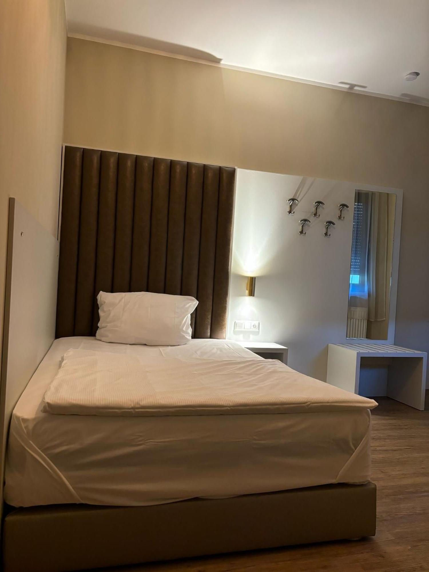 Hotel Athen Kelsterbach Frankfurt Airport Eksteriør billede